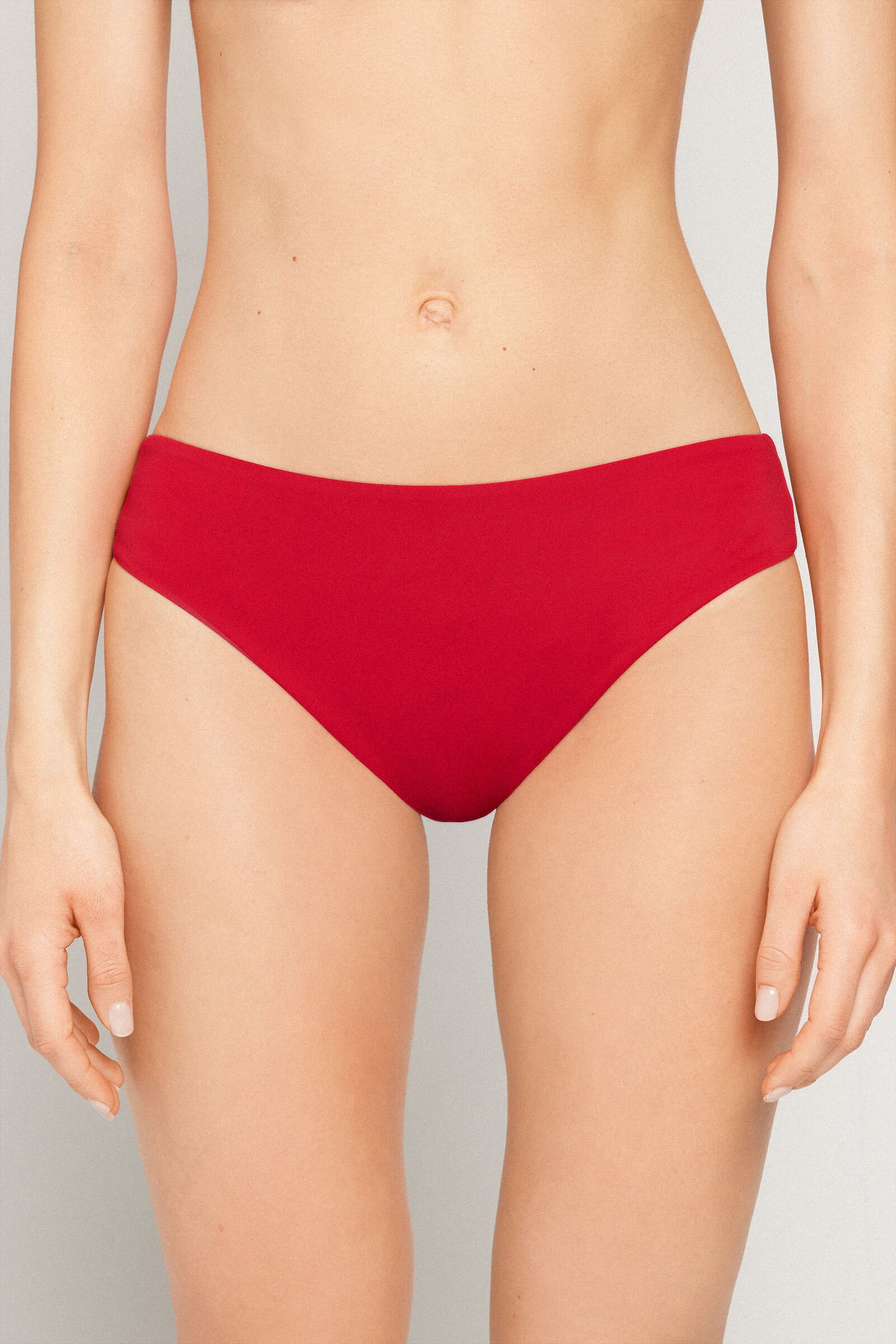 Braguita de Bikini Clásica Timeless Look Rojo Brillante — imagen 4